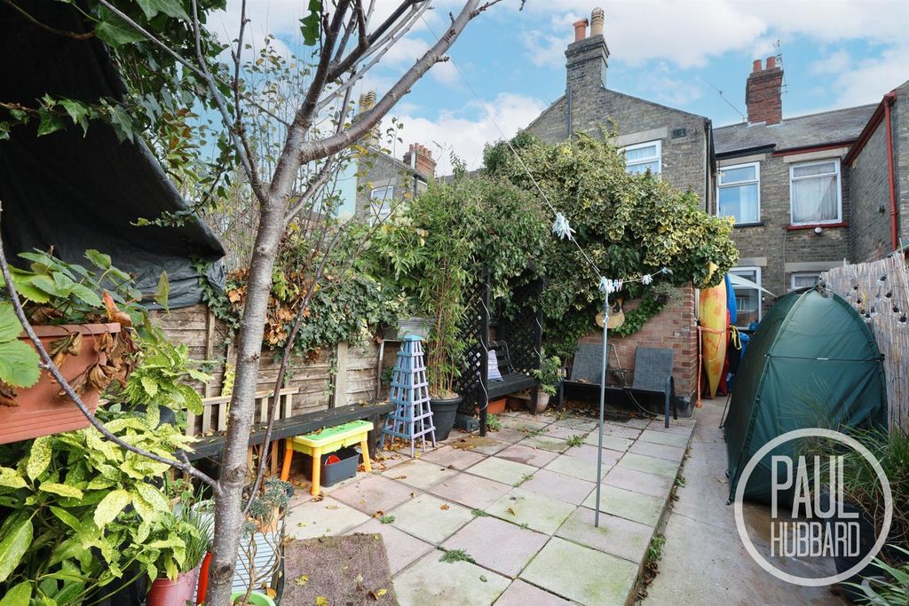 Property photo 2 of 4 Tjqzjbm_Vkskjxyie9Ds8W.Jpg