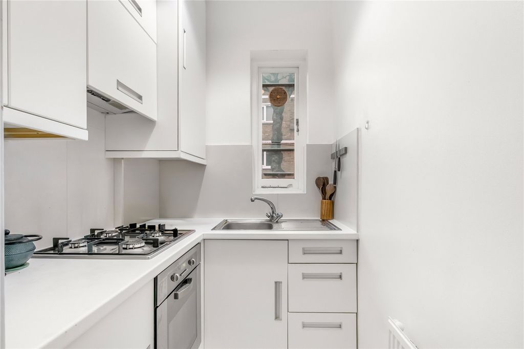 Property photo 3 of 18 Picture No. 19