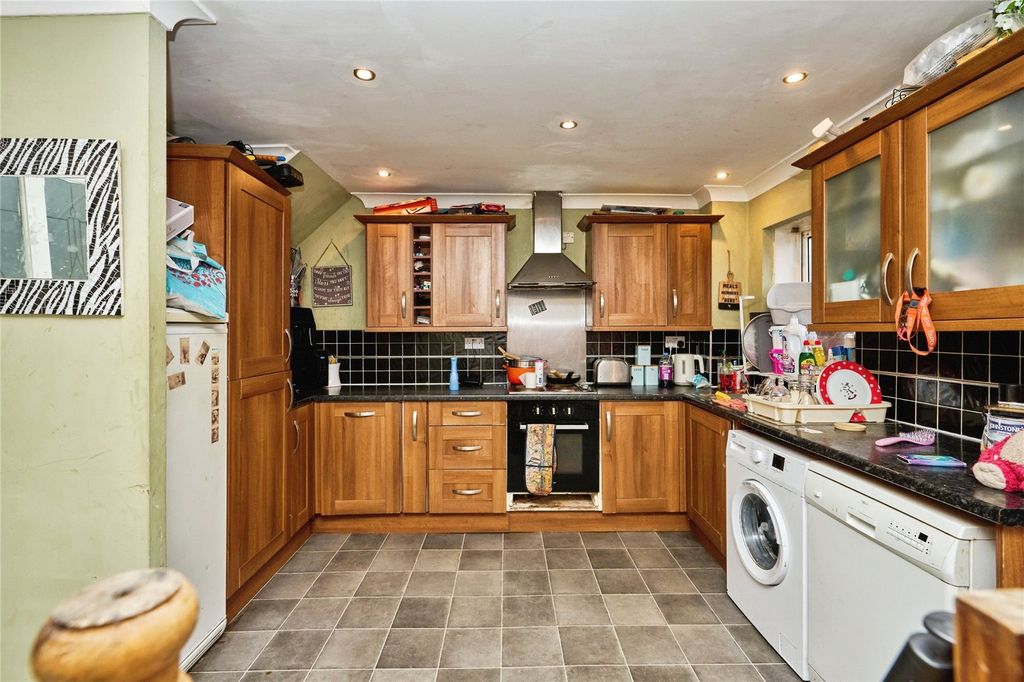 Property photo 2 of 16 Kitchen/Diner