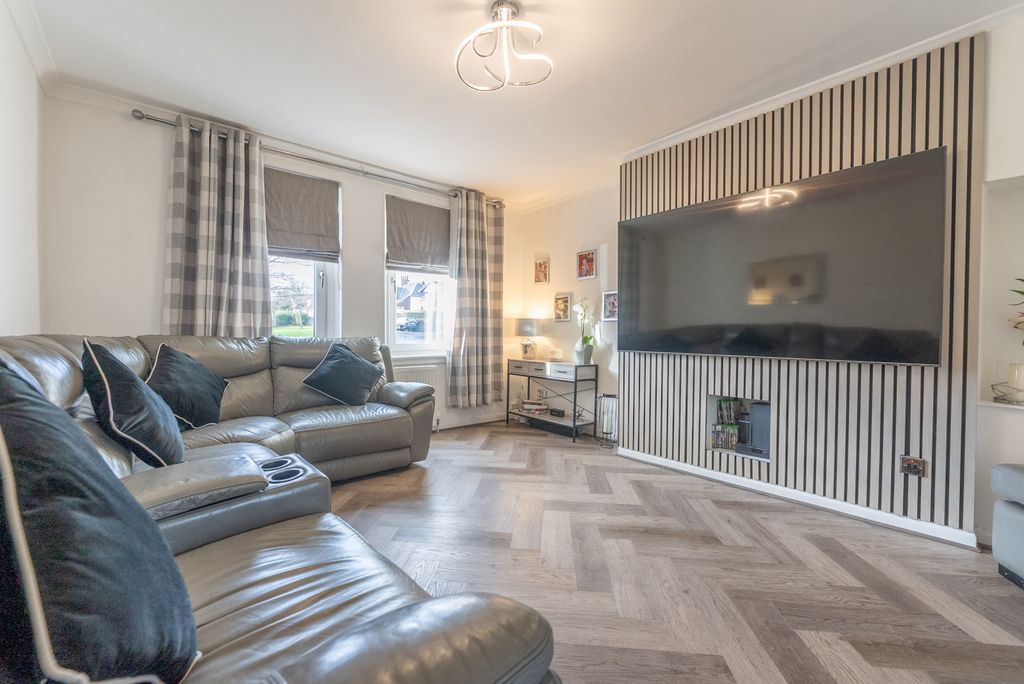 Property photo 3 of 29 Gallery