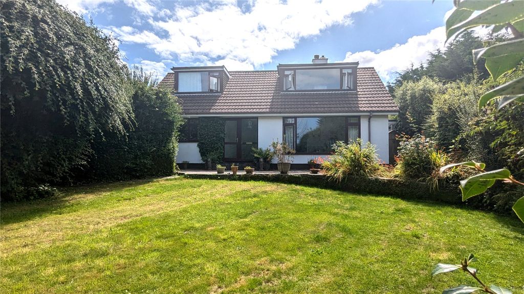 Property photo 1 of 22 Garden And House