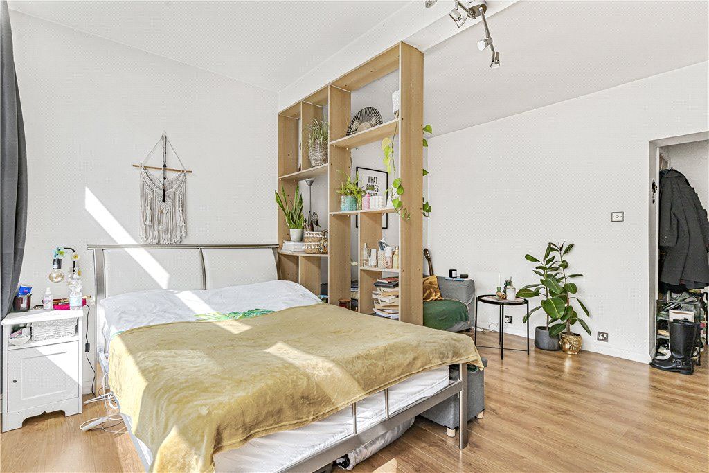 Property photo 2 of 7 Studio Room