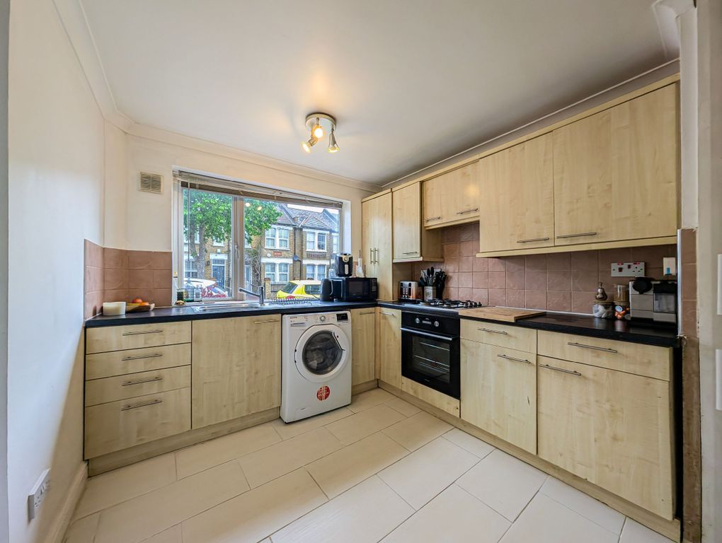 Property photo 3 of 8