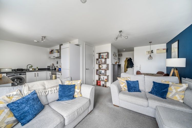 Property photo 1 of 19