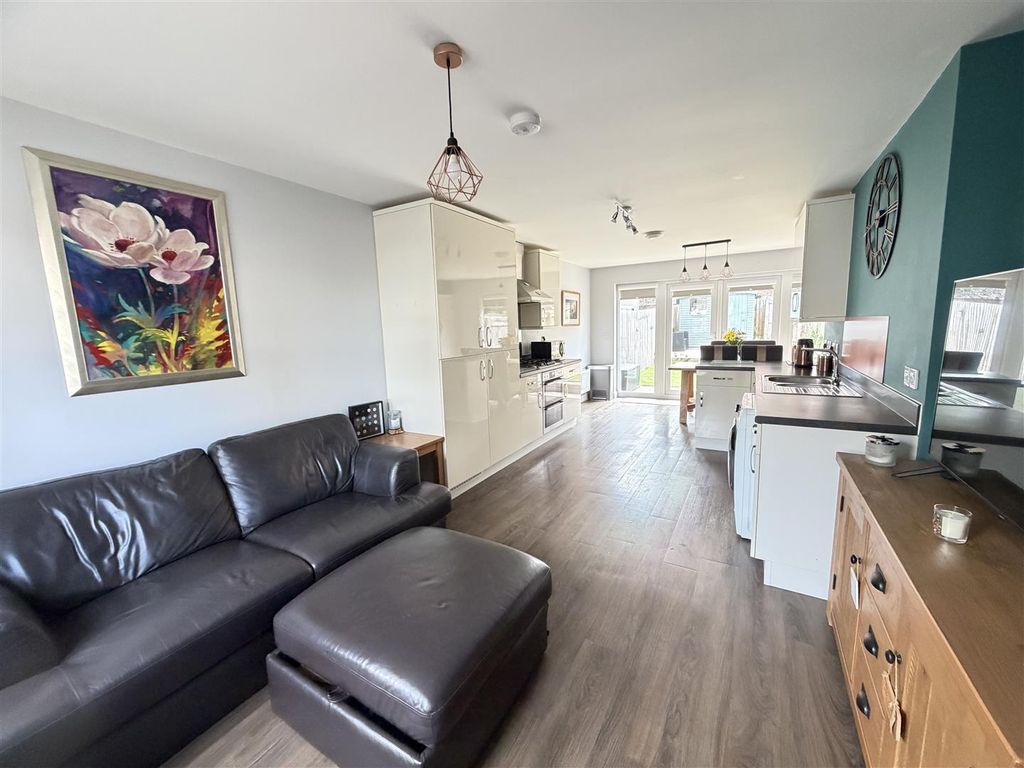 Property photo 2 of 43 Open Plan Dining Kitchen & Family Room
