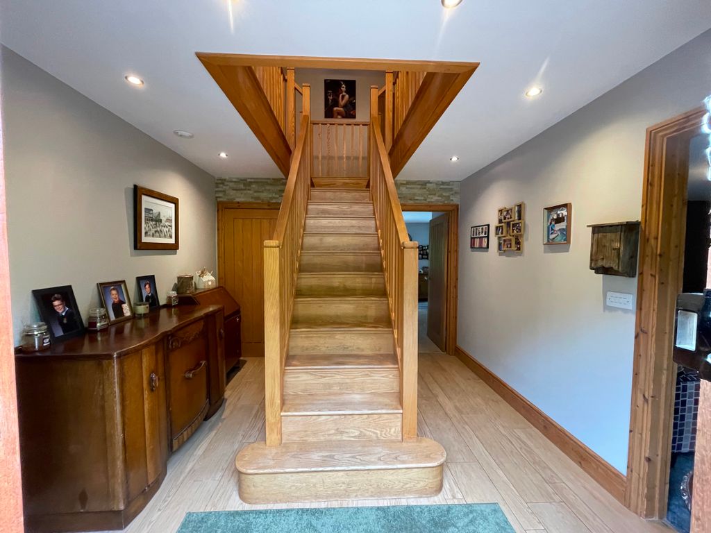 Property photo 2 of 42