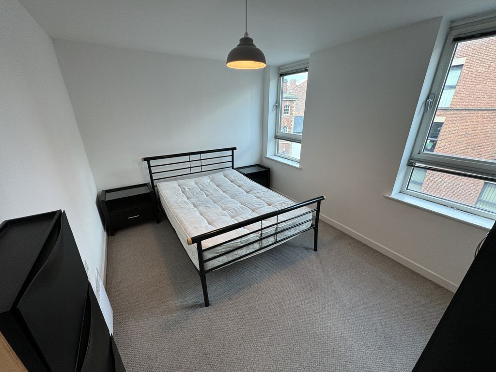 Property photo 3 of 5 Master Bedroom