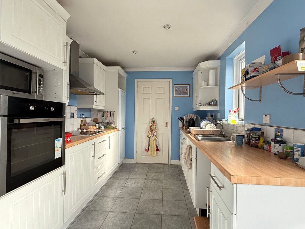 Property photo 3 of 19