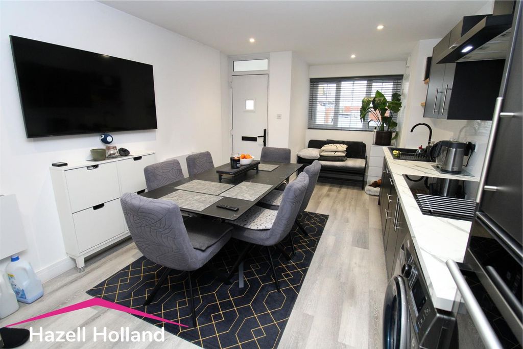 Property photo 2 of 17 Untitled Design - 2026-02-16T170139.947.Jpg