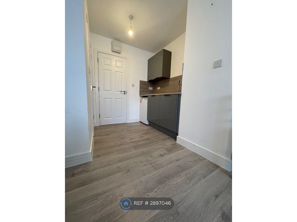 Property photo 2 of 3