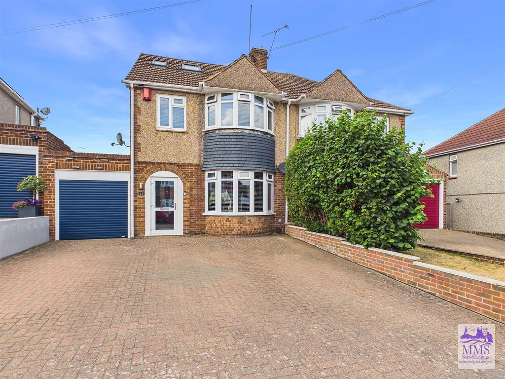 Property photo 1 of 17 Cam04098G0-Pr0258-Still024.Jpg