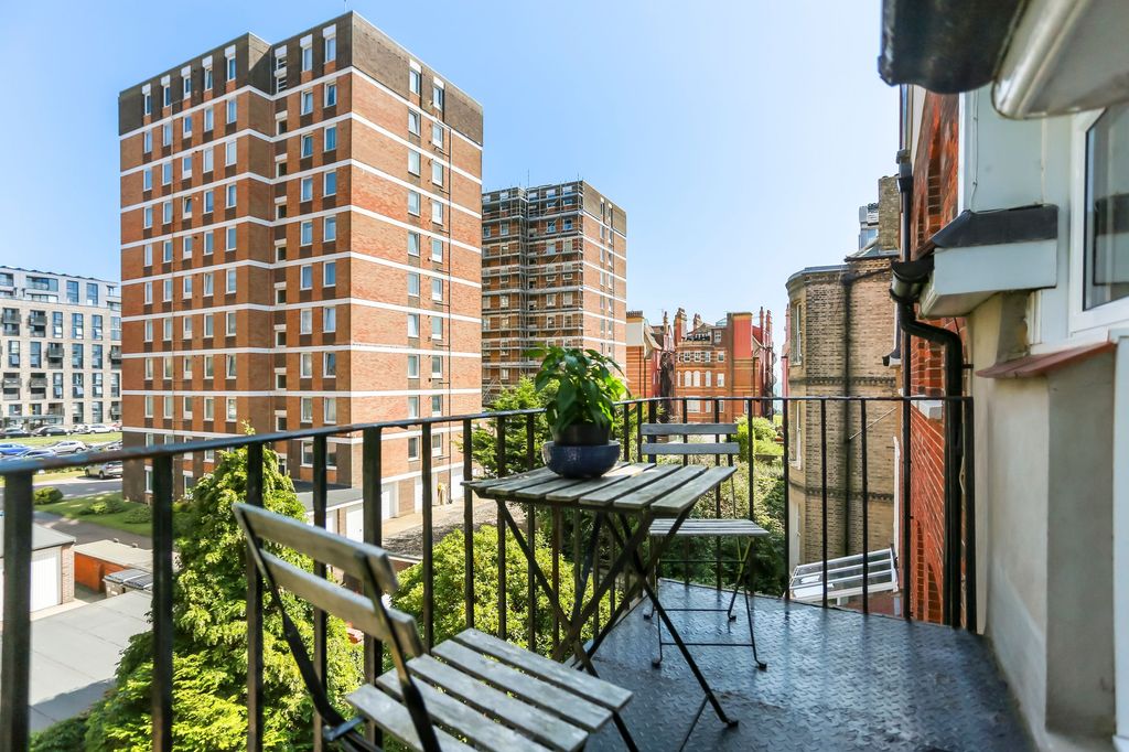 Property photo 2 of 19