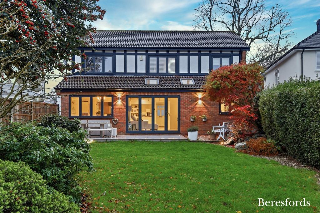 Property photo 2 of 26 Picture No. 48