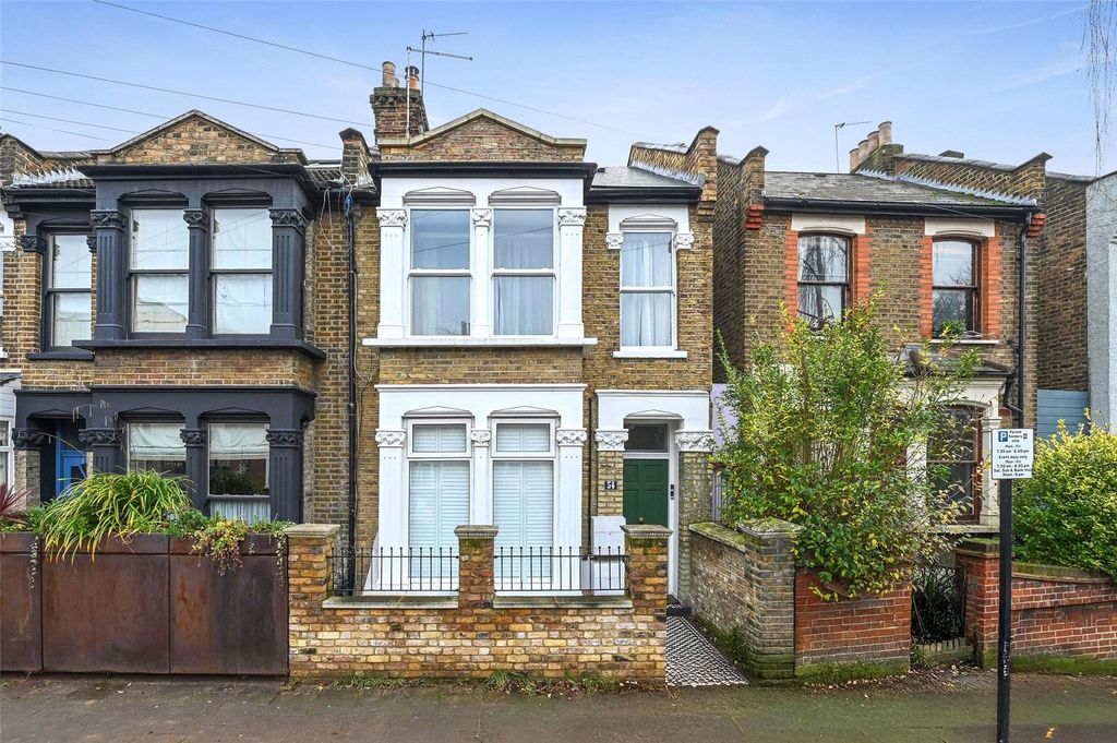 Property photo 3 of 15 External