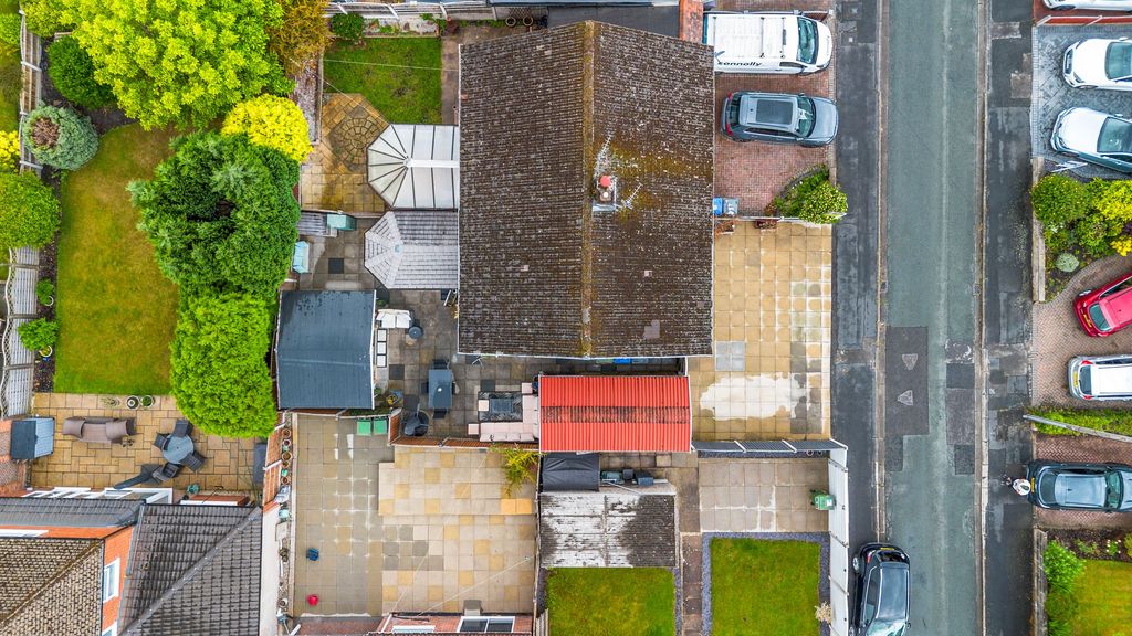 Property photo 3 of 21