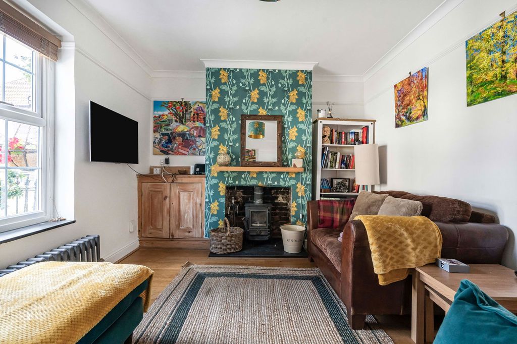 Property photo 2 of 16