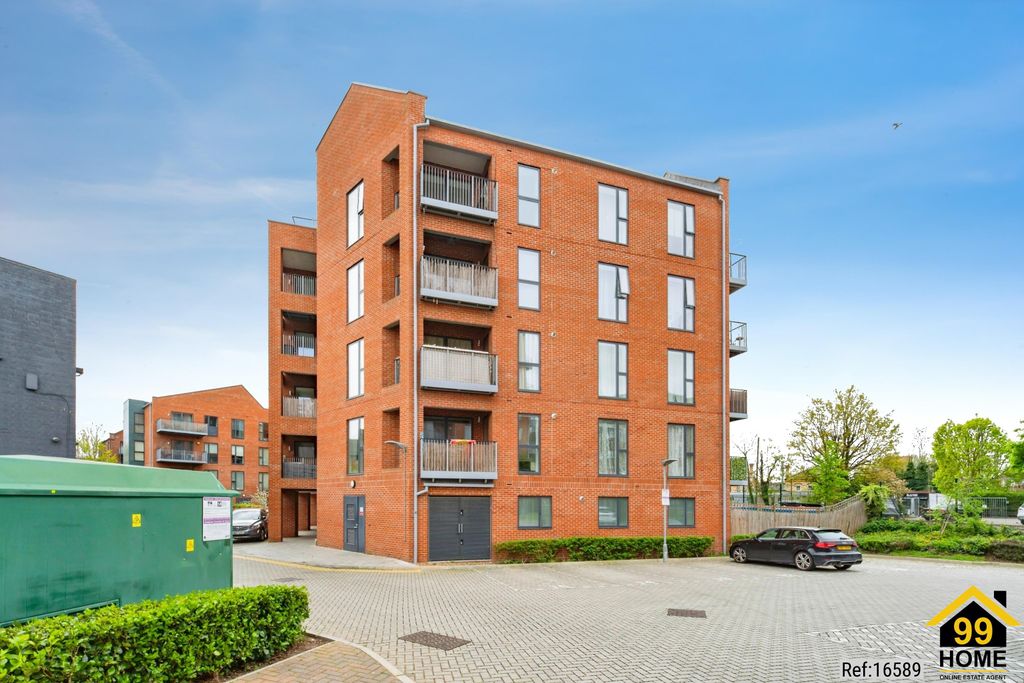 Property photo 2 of 20 Photo 1