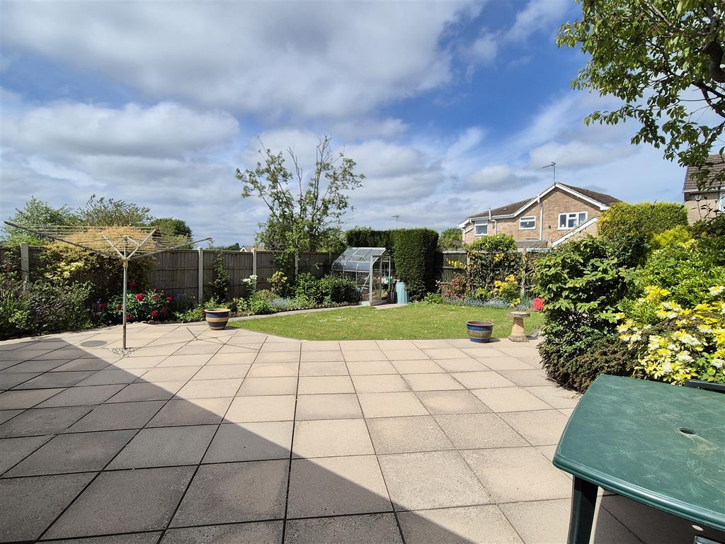 Property photo 2 of 20 Private Rear Garden