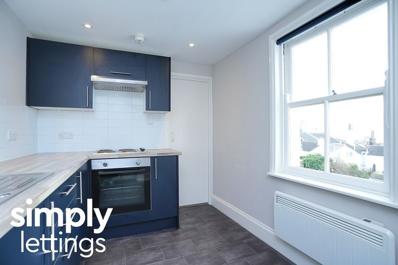 Property photo 2 of 8 Photo 7