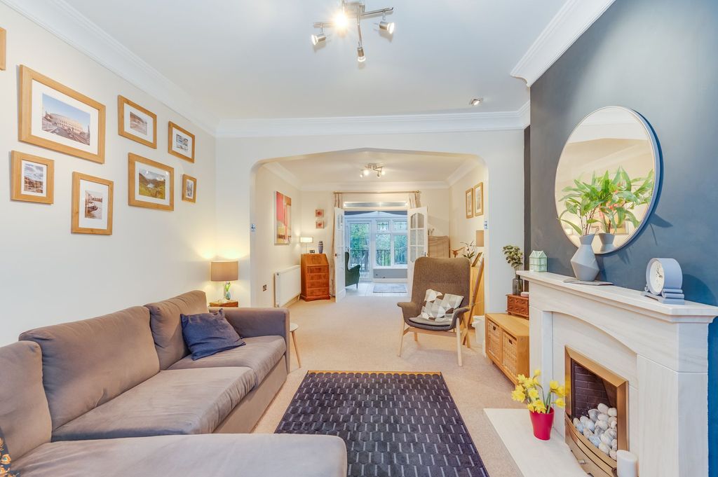 Property photo 2 of 36