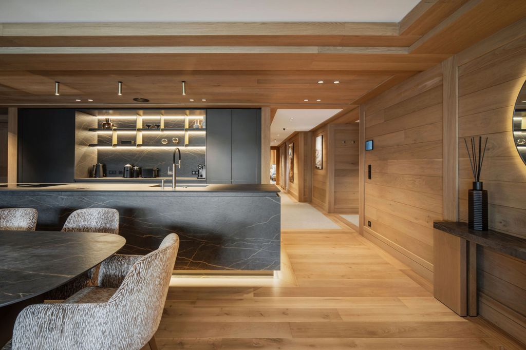 Property photo 3 of 28