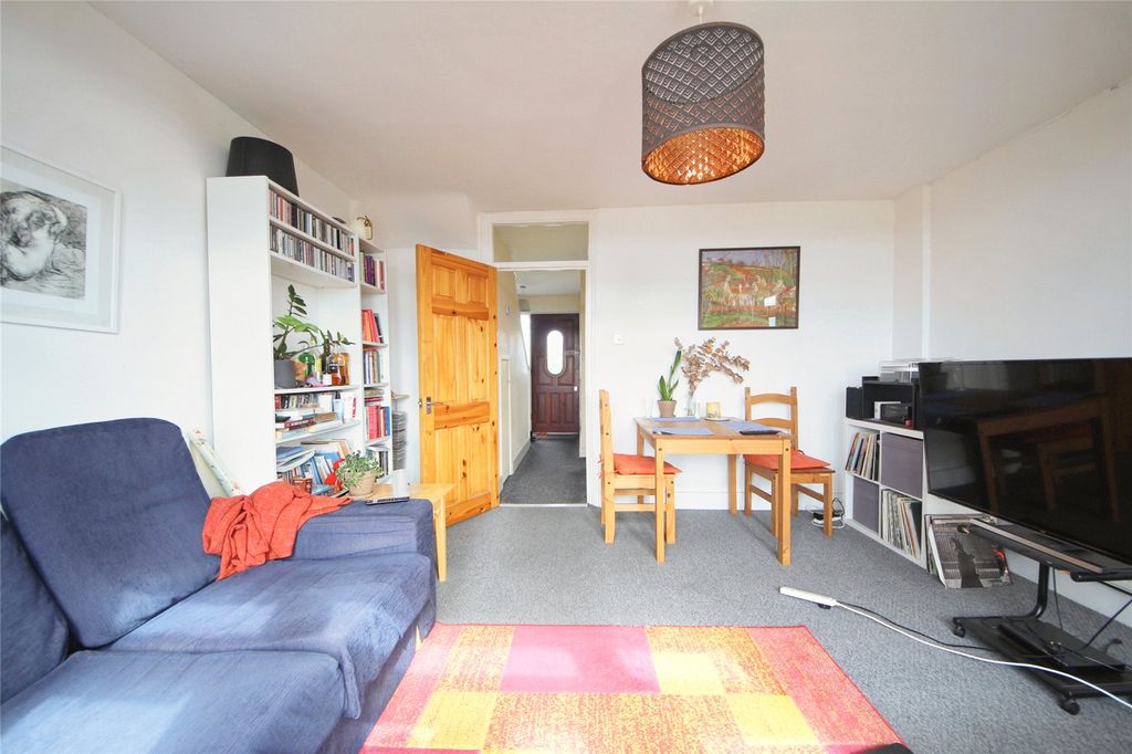 Property photo 2 of 10 Picture No. 14