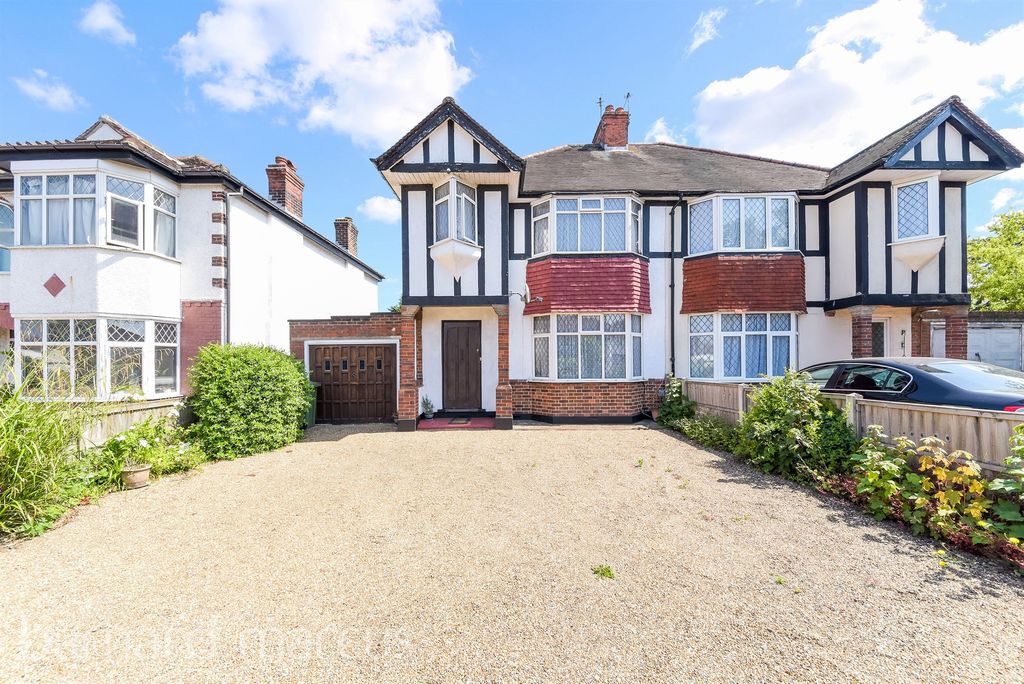 Property photo 1 of 12