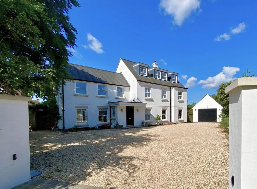 Property photo 1 of 17 Picture No. 22