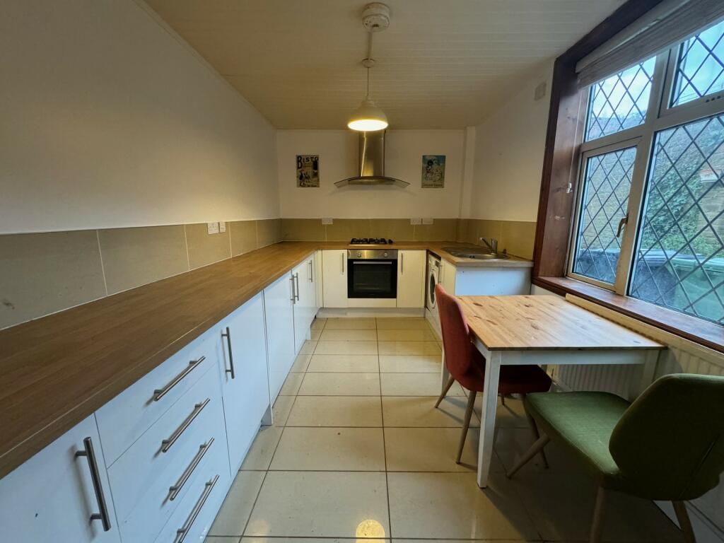 Property photo 2 of 5