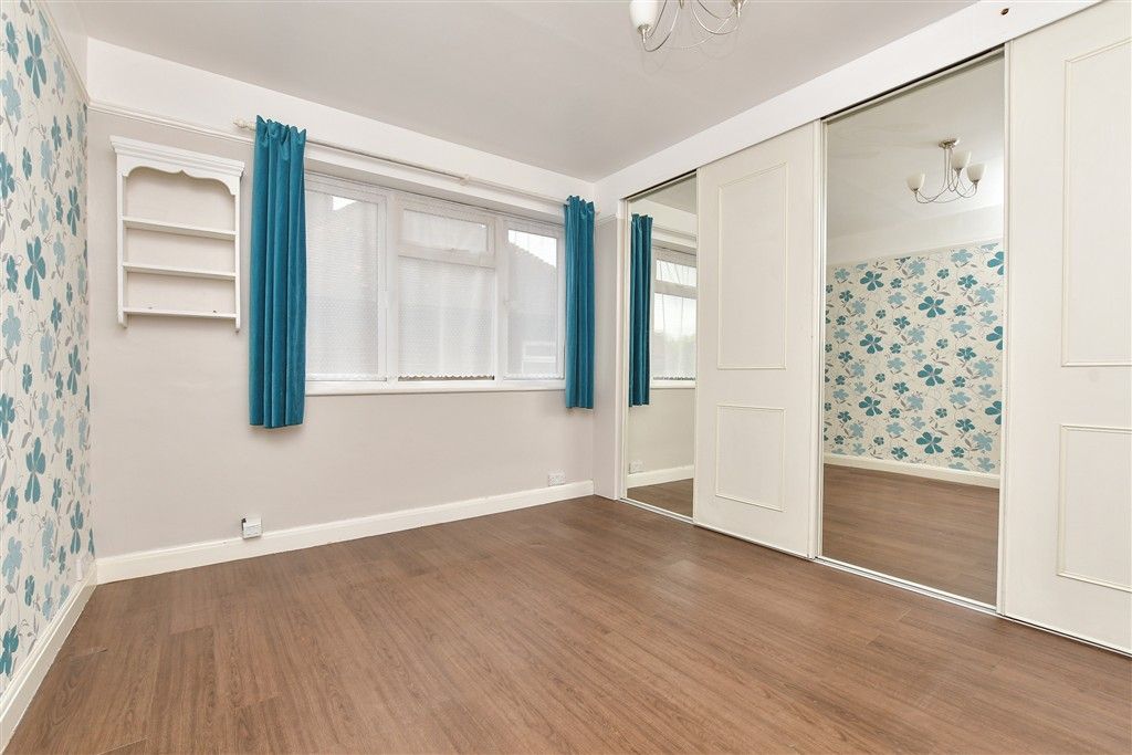 Property photo 1 of 8 Bedroom 1