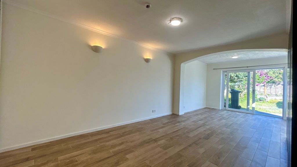 Property photo 2 of 11 Picture No. 07