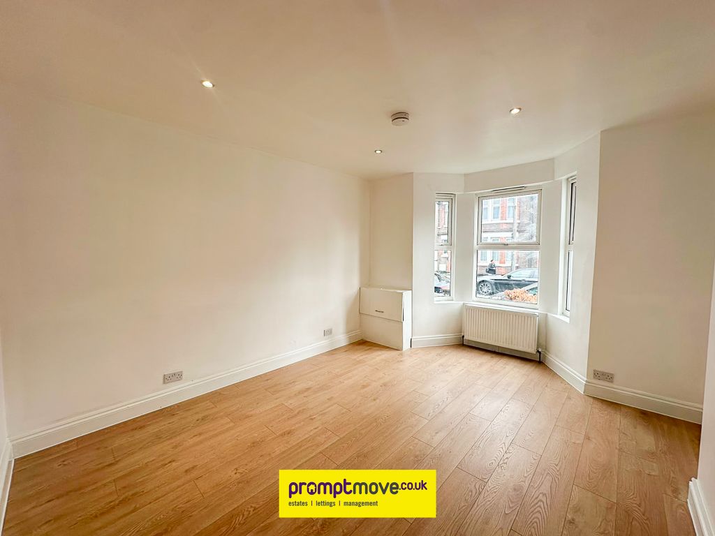 Property photo 1 of 8 Na