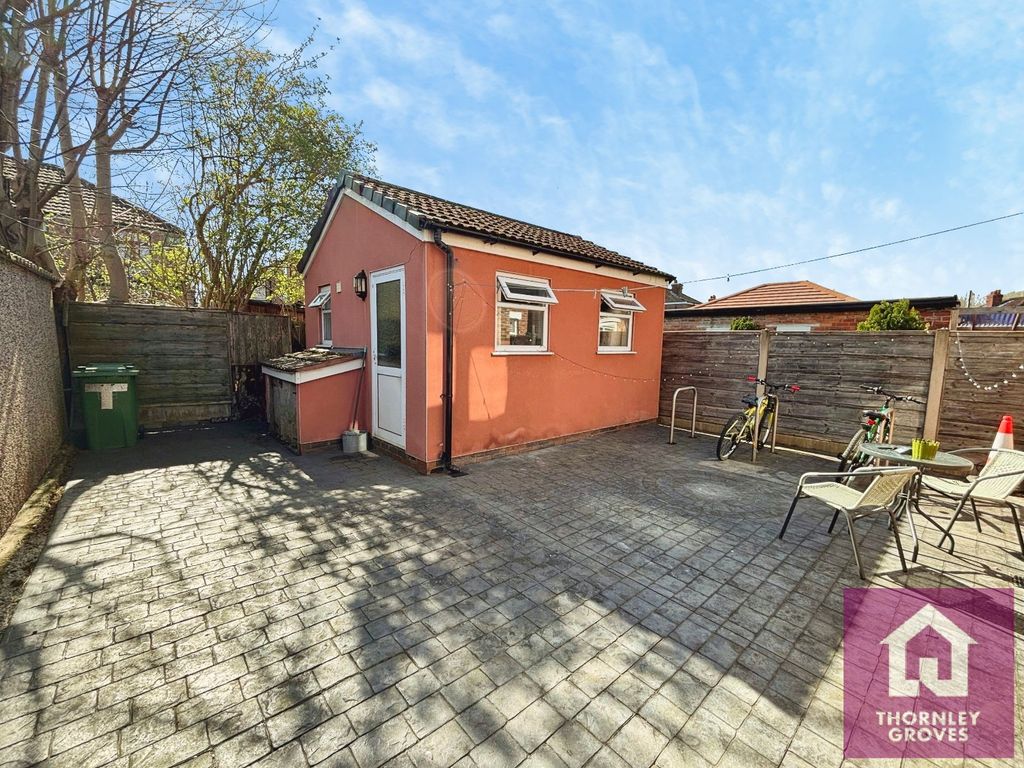 Property photo 3 of 22 Picture No. 08