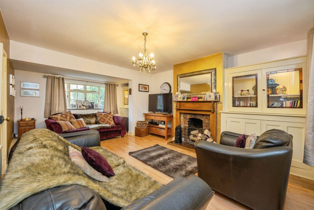 Property photo 3 of 19