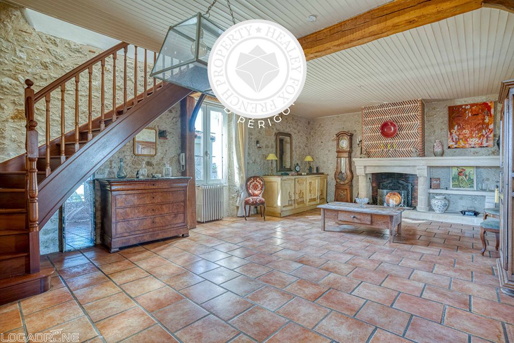 Property photo 3 of 18