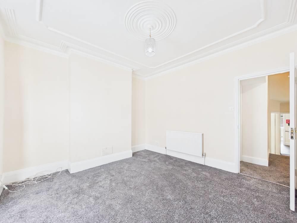 Property photo 3 of 17 Cam01358G0-Pr0243-Still003-Thumbnail-H750-70.Jpg