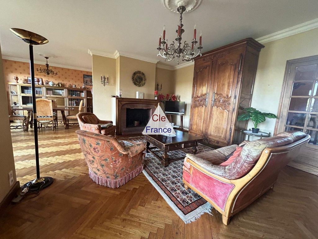 Property photo 1 of 4