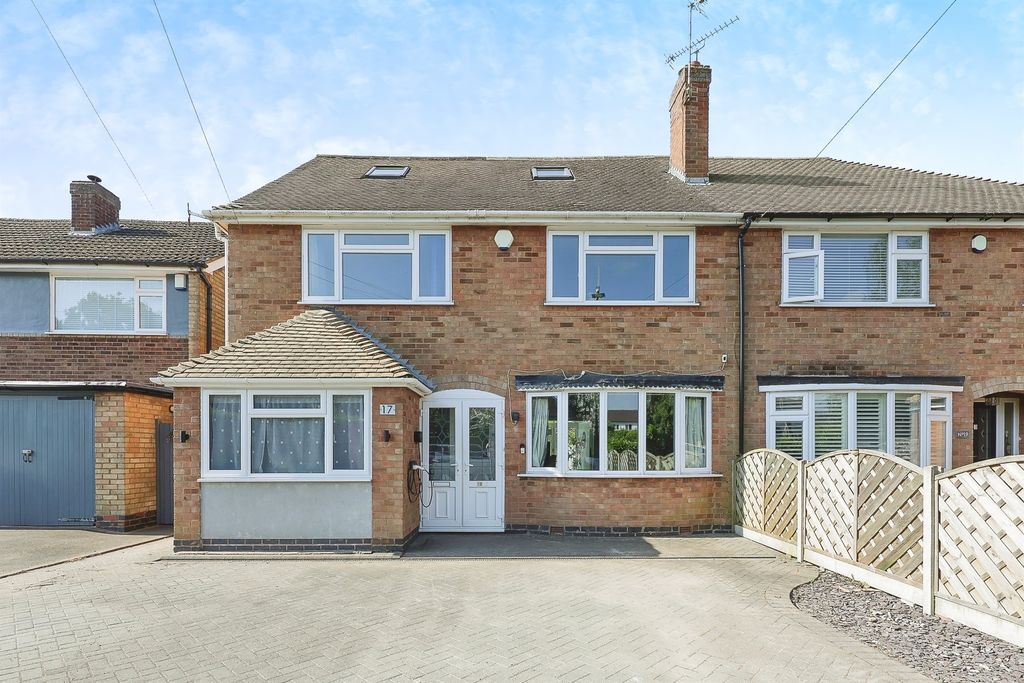 Property photo 1 of 17