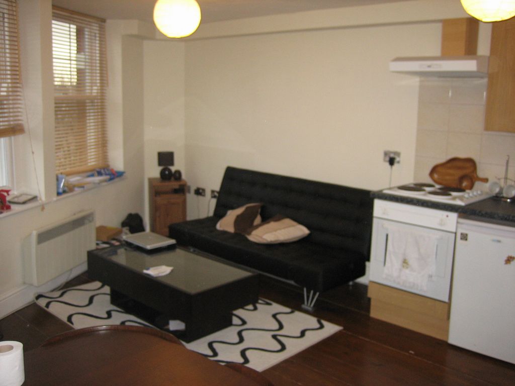 Property photo 2 of 6