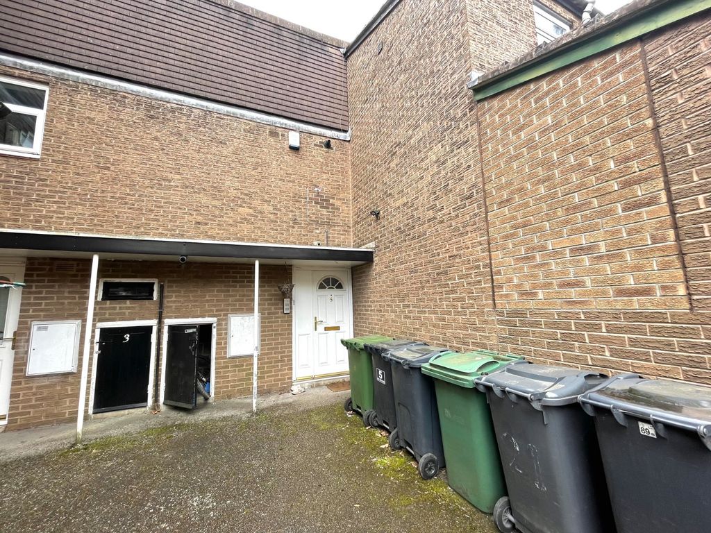 Property photo 1 of 10 Picture No. 01