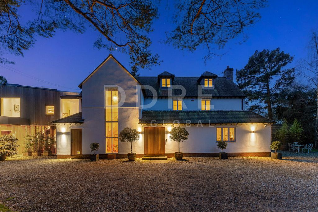 Property photo 1 of 23