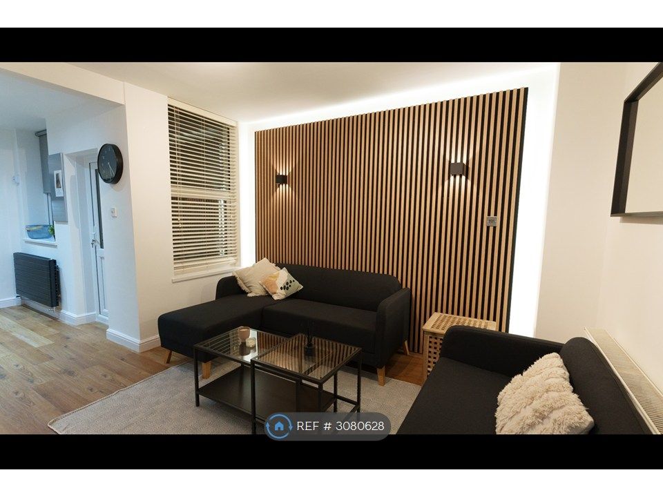 Property photo 3 of 19 l