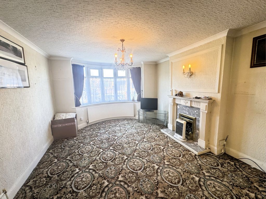 Property photo 2 of 12 Photo 18