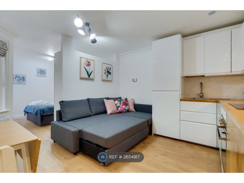 Property photo 2 of 15 Kitchen