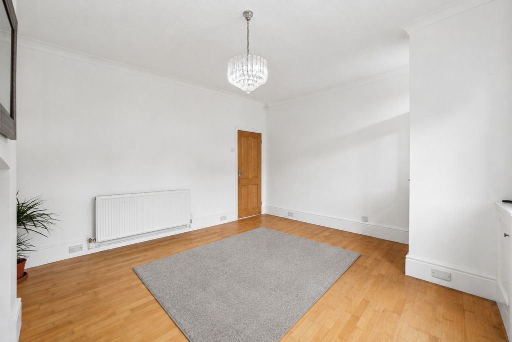 Property photo 3 of 15 5430516