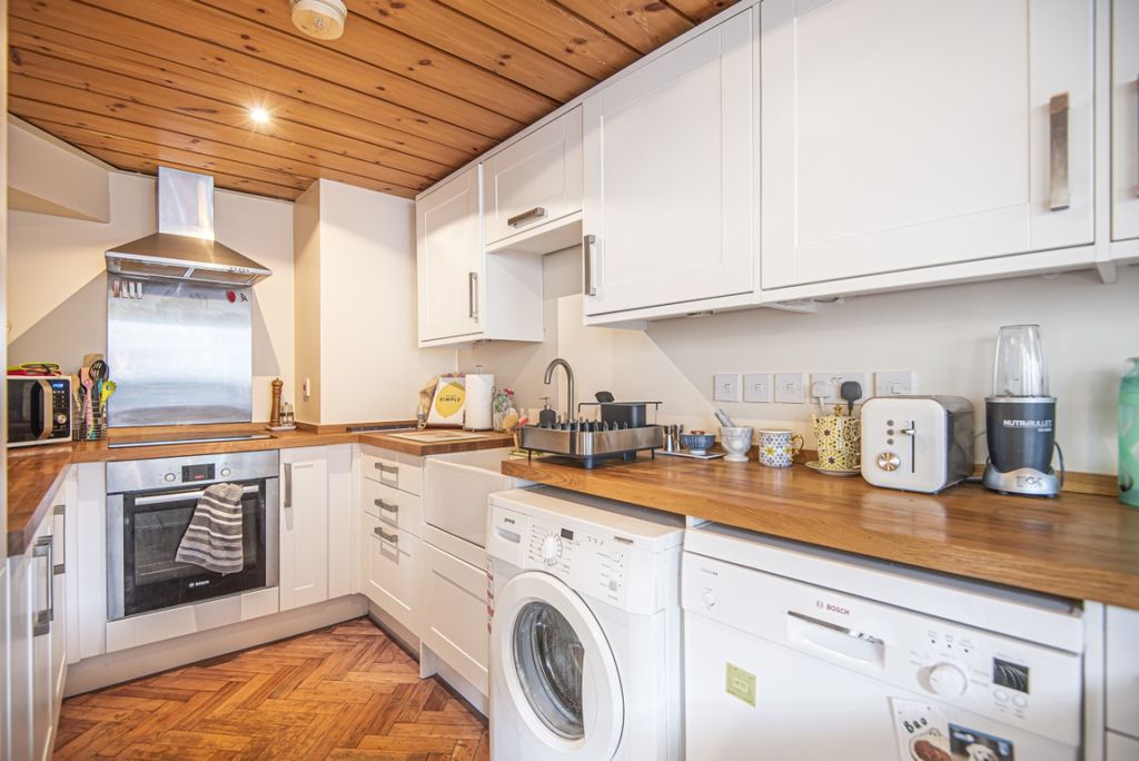 Property photo 3 of 8 664746 (4)