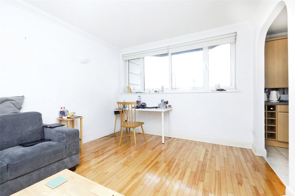 Property photo 2 of 6 Picture No. 07