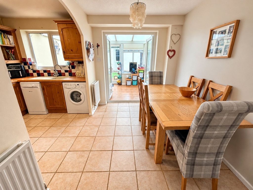 Property photo 3 of 12 Picture No. 24