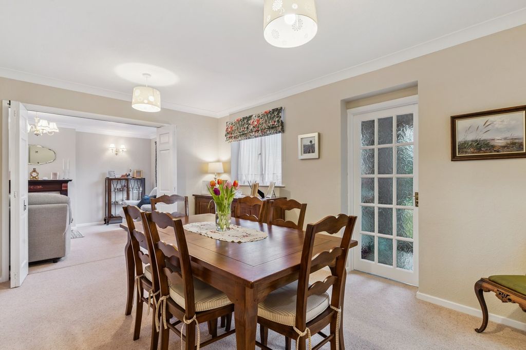 Property photo 3 of 21