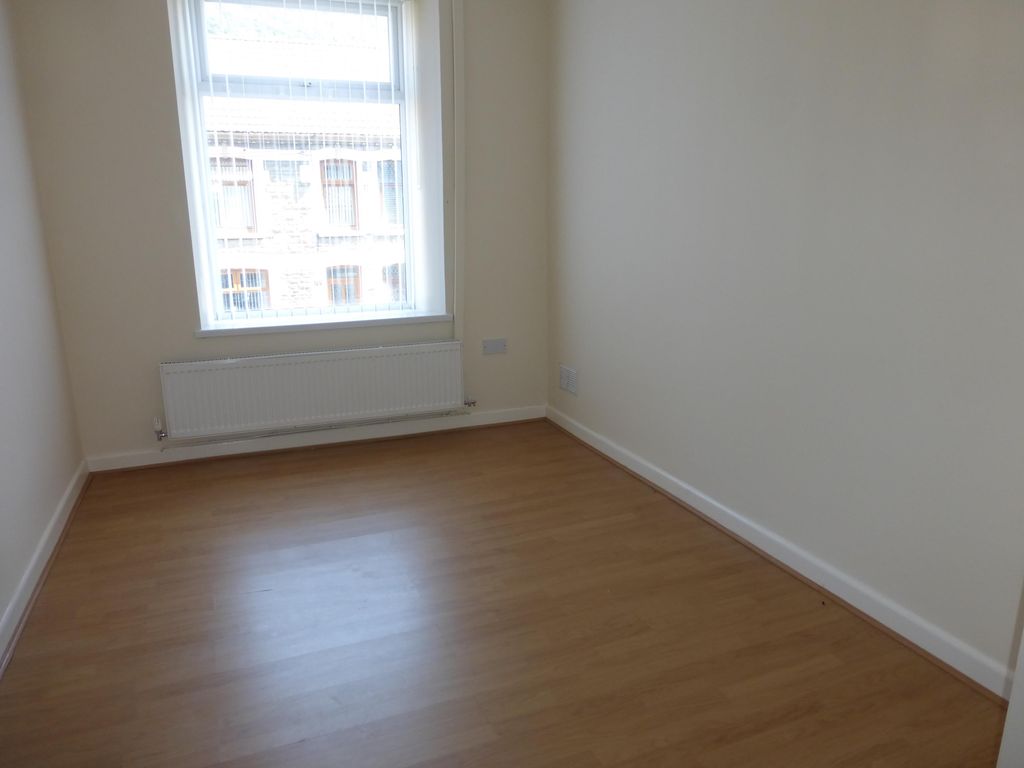 Property photo 3 of 12 Bedroom